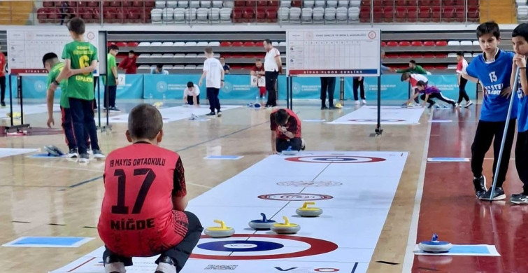 Niğde'nin Genç Sporcuları Türkiye Şampiyonası'nda Başarı Elde Etti