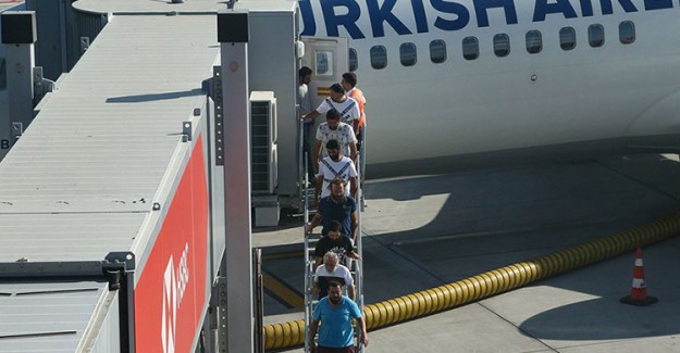 Nijerya'da Serbest Bırakılan Denizciler Türkiye'ye Döndü