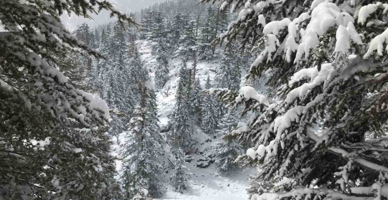 Nisan Ayında Antalya'nın Zirvelerinde Kar Sürprizi