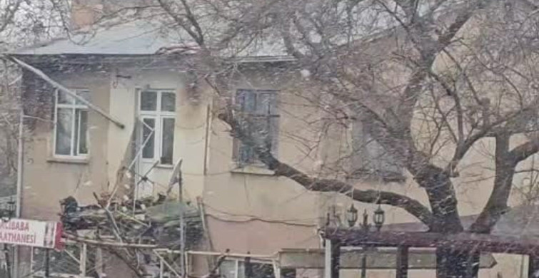 Nisan Ayında Harput'ta Kar Yağışı