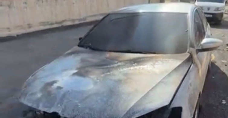 Nizip'te Park Halindeki Lüks Araçta Yangın Çıktı