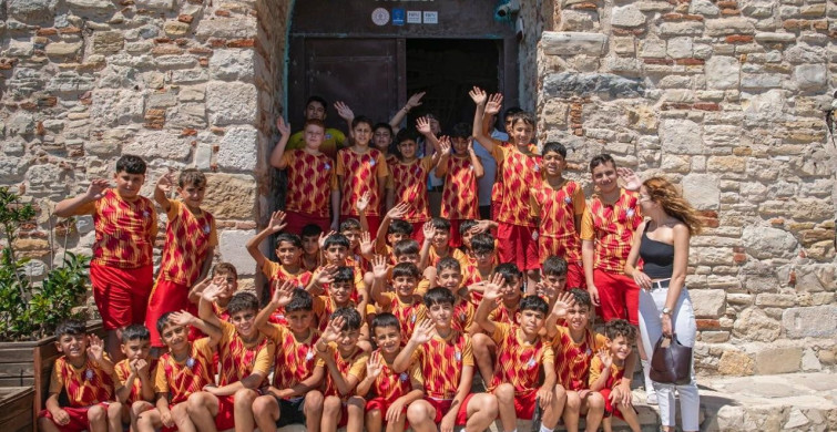 Nusaybinli çocuklar Kuşadası’nda denizle buluştu