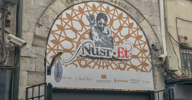 Nusret'in Tepki Toplayan Tabelası Belediye Tarafından İndirildi