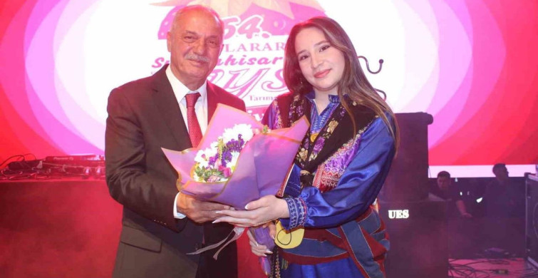 Nysa Zarafet Güzeli Elif Şimşek Seçildi