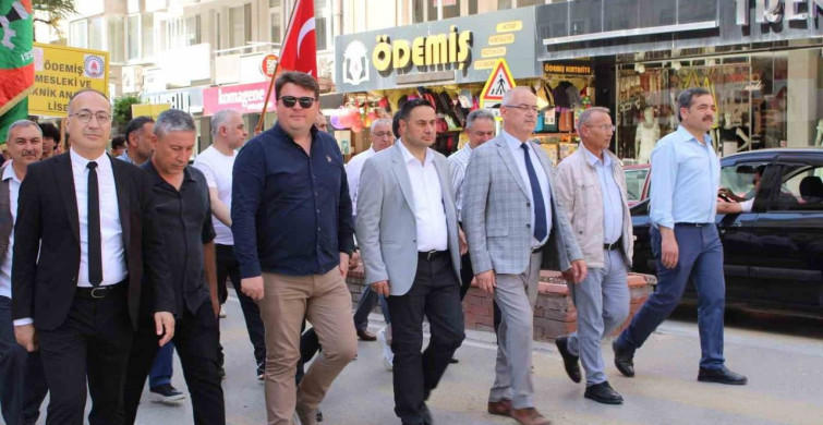 Ödemiş’te Mesleki Eğitim İçin Kortej Yürüyüşü