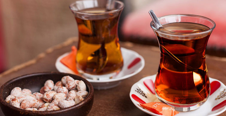 Odyoloji Uzmanı Açıkladı: Tuz, Çay ve Kahve Tüketenlerde Kulak Sorunu Olabilir!