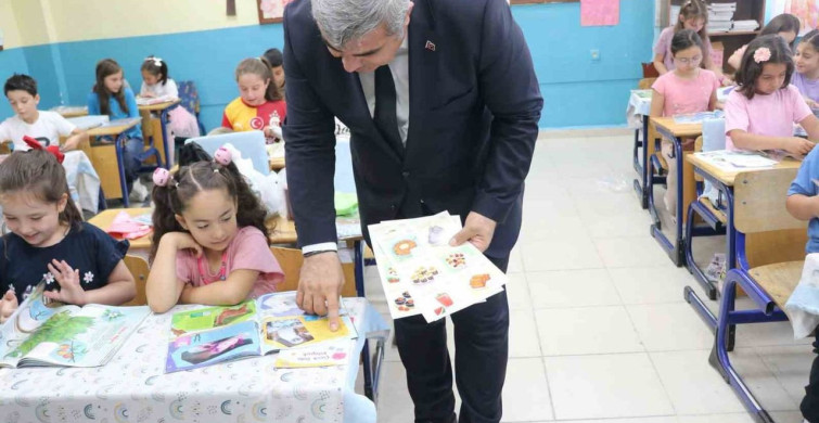 Öğrencilere yaz tatilinde verimlilik sağlayacak hediyeler verildi