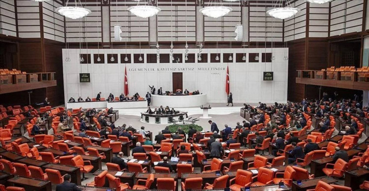 Öğrencilerin bekledikleri yasa teklifi Meclis’e sunuldu: Kredi faizleri siliniyor