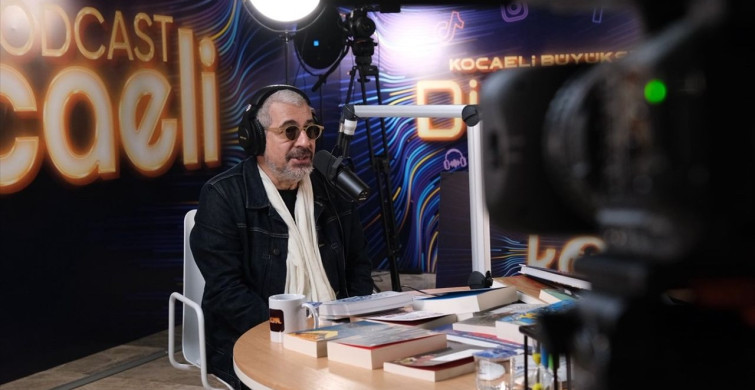 Okan Bayülgen, Kocaeli Kitap Fuarı'nda Filistin'i Gündeme Getirdi
