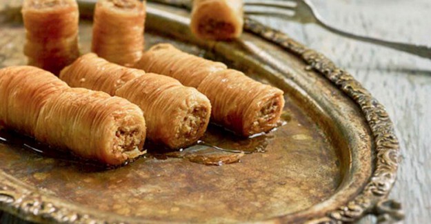Oklava Baklavası  Nasıl Yapılır? Oklava Baklavası Tarifi 