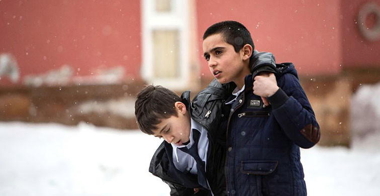 Okul Tıraşı Filminin Konusu Ne?