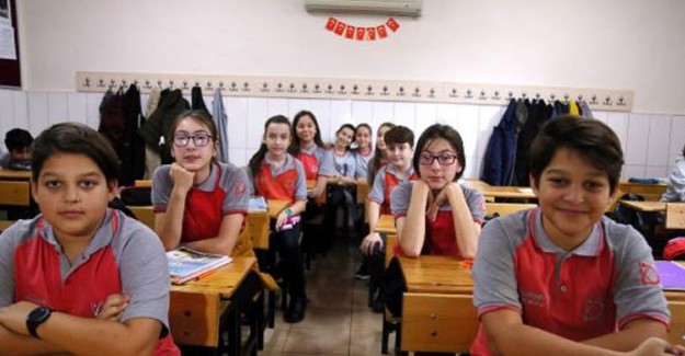 Okulda Herkes Birbirine Benziyor