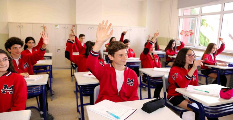 Okullarda yeni dönem başlıyor: Öğrenciler 3 gün tatil yapacak