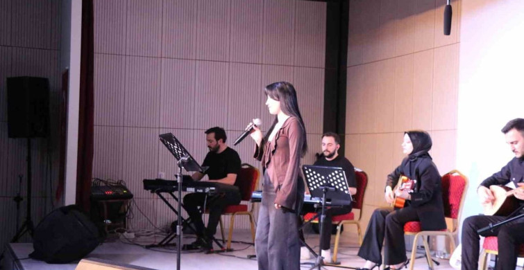 Oltu’da Genç Ses Yetenekleri Yarıştı