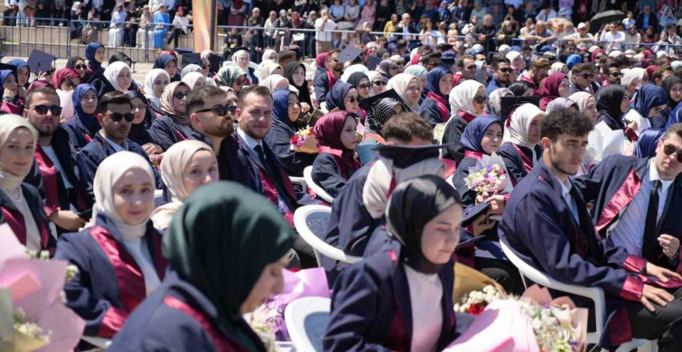 OMÜ İlahiyat Fakültesi 2025-2026 Mezuniyet Töreni