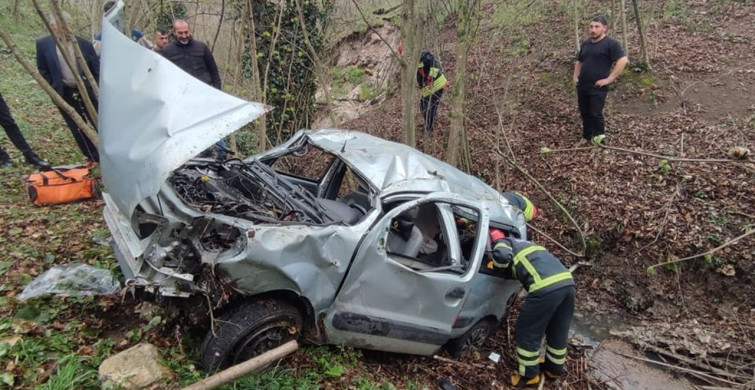 Ordu'da Hafif Ticari Araç Kaza Yaptı: 4 Yaralı