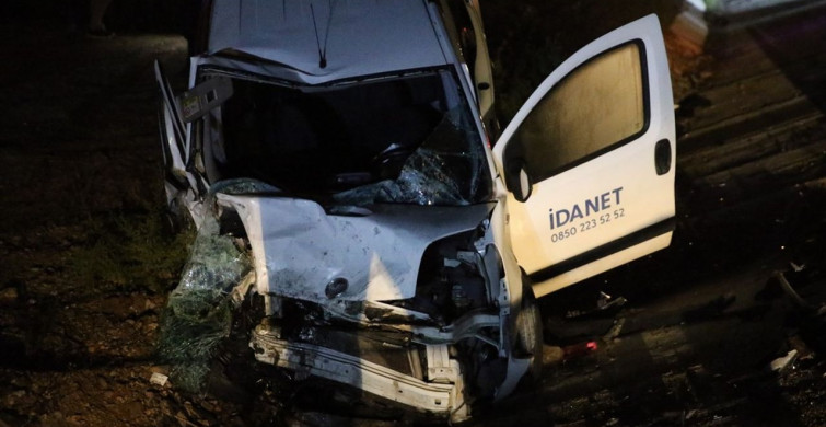 Ordu'da İki Hafif Ticari Araç Çarpıştı: 1 Ölü, 2 Yaralı