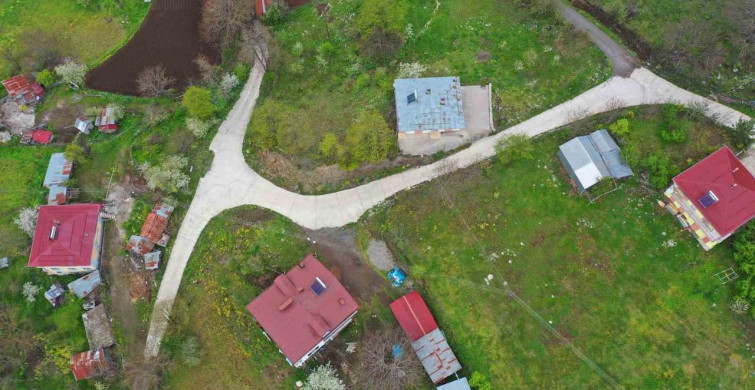 Ordu'da Kırsal Mahallelere Beton Yol Yapım Çalışmaları Devam Ediyor