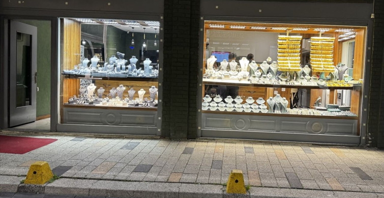 Ordu'da Kuyumcudan Altın Hırsızlığı: Şüpheli Yakalandı