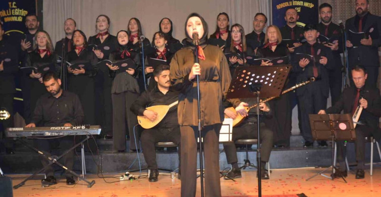 Ordu'da Öğretmenlerden Türk Halk Müziği Konseri
