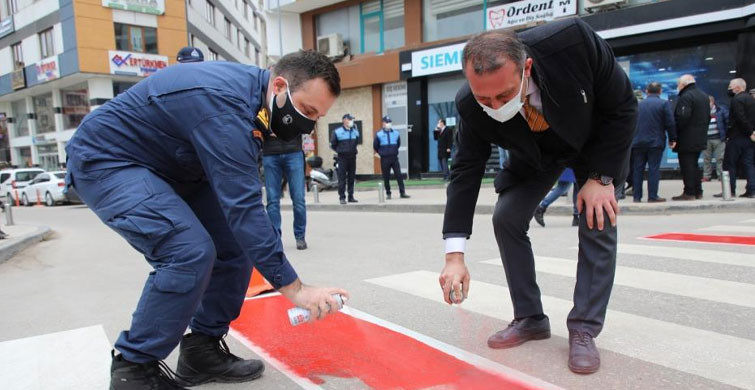 Ordu’da Trafikte Yaya Önceliği İçin ‘Kırmızı Şerit’ Çekildi