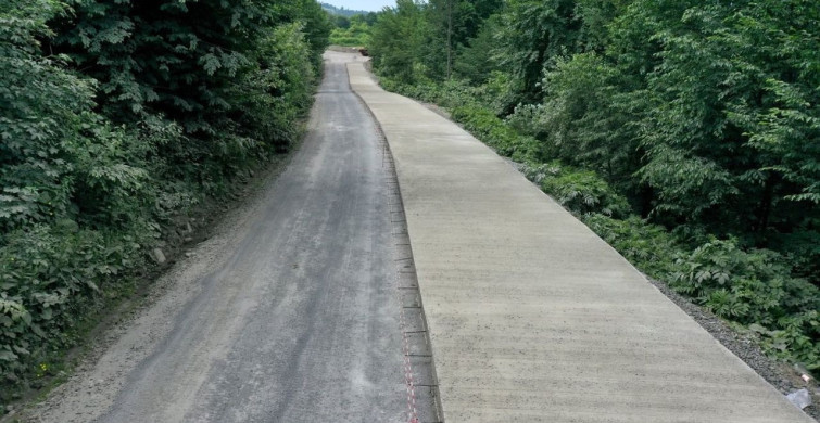Ordu’da üç ilçeye hizmet verecek grup yolunda beton yol çalışması başladı