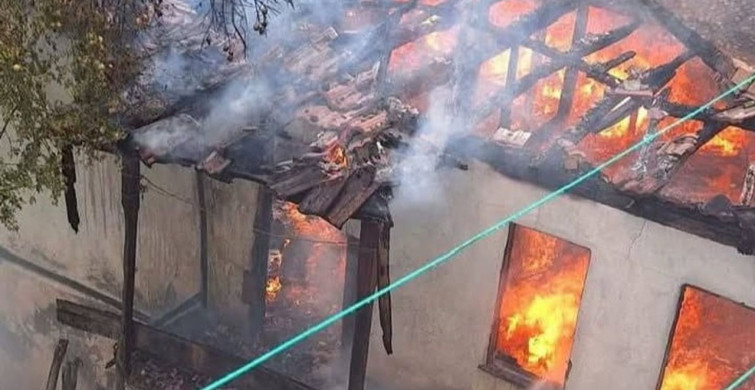 Ordu'nun Kumru ilçesinde tek katlı ev yangında kullanılamaz hale geldi