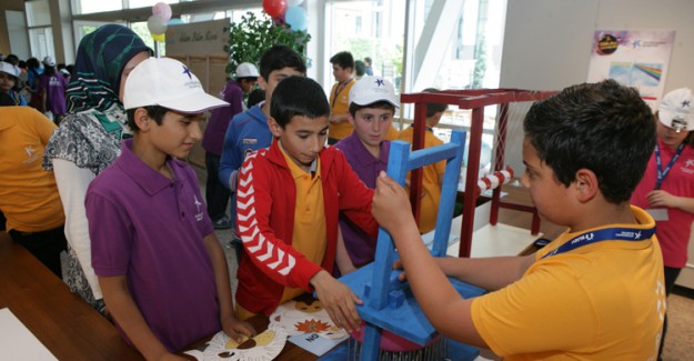 Ortaokul Öğrencilerinden Hayat Kolaylaştıran Tasarımlar Sergisi