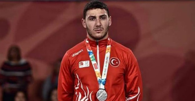 Osman Ayaydın Gümüş Madalya Kazandı!