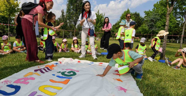 Osmangazi'de minikler yaza merhaba etkinliğinde buluştu