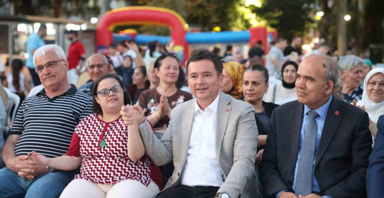 Osmangazi'de yaz mahalle şenlikleri renkli görüntülere sahne oldu