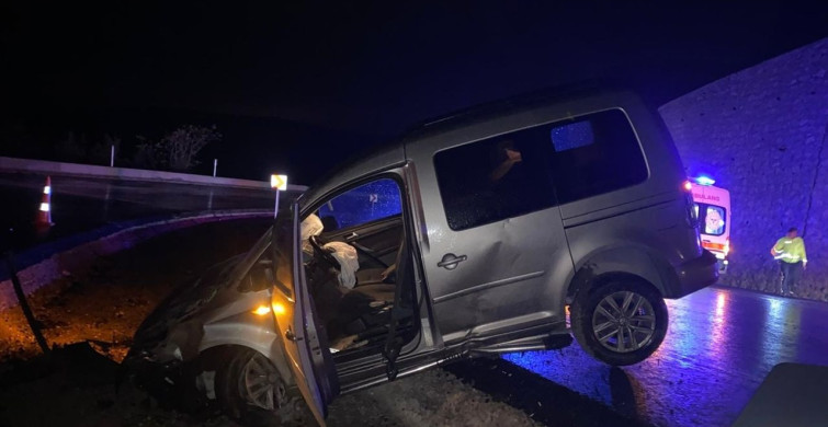 Osmaniye'de Hafif Ticari Araç Kazası: 2 Yaralı