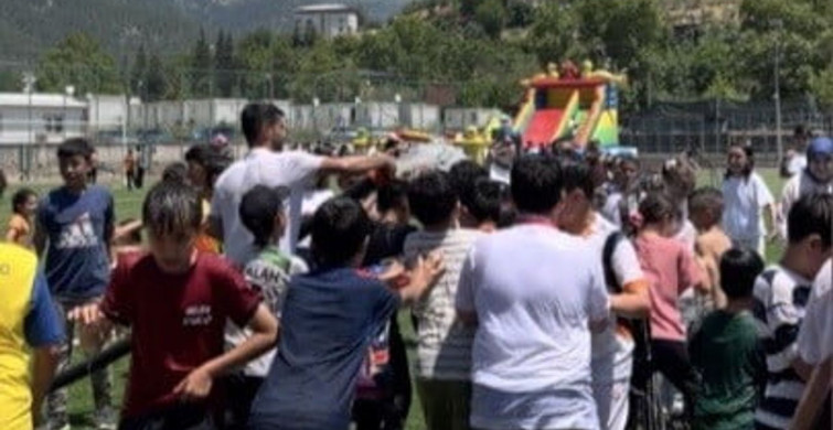 Osmaniye'de itfaiye çocukları serinletti