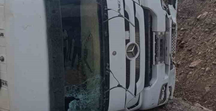 Osmaniye'de kontrolden çıkan tır yamaca çarptı: 1 yaralı
