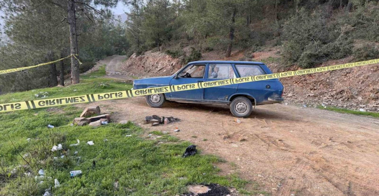 Osmaniye'de Park Halindeki Araçta Erkek Cesedi Bulundu