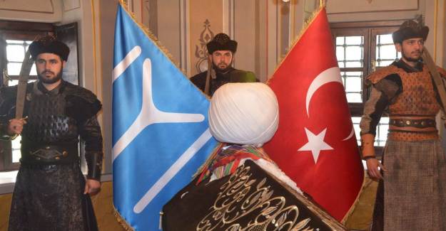 Osmanlı Sultanlarının Türbelerinde Sancak Nöbeti Başlıyor