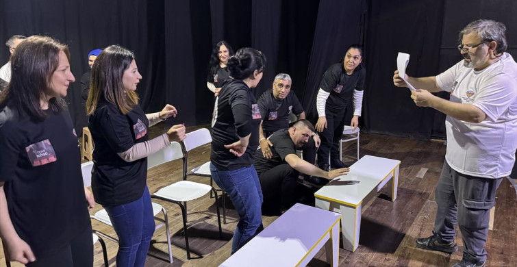 Otizmli Bireylerin Aileleri Tiyatroda Buluşuyor