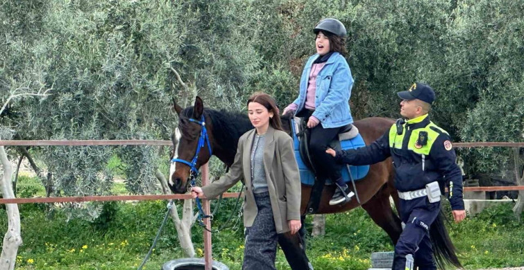 Otizmli Çocuklara Atla Terapi Desteği