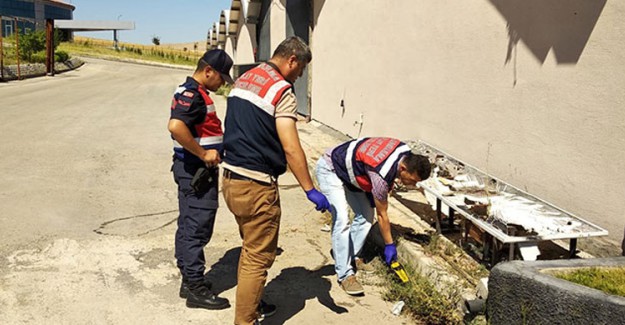 Oto Galerici Silahlı Saldırıya Uğradı