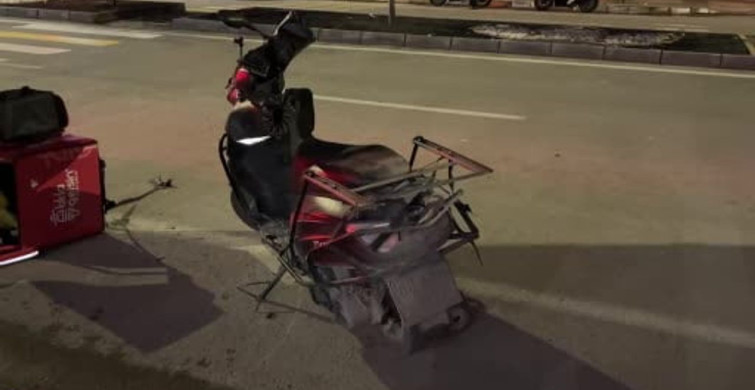 Otomobil Motosiklete Çarptı, Sürücü Kaçtı: 1 Yaralı