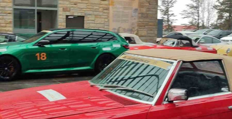 Otomobil Tutkunları Uludağ’da Kış Keyfi Yaşadı