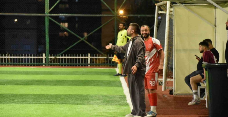 Ovalıbağ FK, Major 1. Lig'de şampiyonluk yolunda ilerliyor