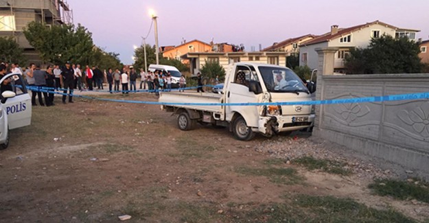 Oyun Oynayan Çocukların Arasına Dalan Araç Bir Çocuğun Hayatına Mal Oldu