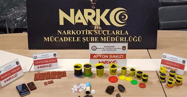 Oyuncak Hamur Kutusuna Uyuşturucu Saklayan Şüpheli Yakalandı