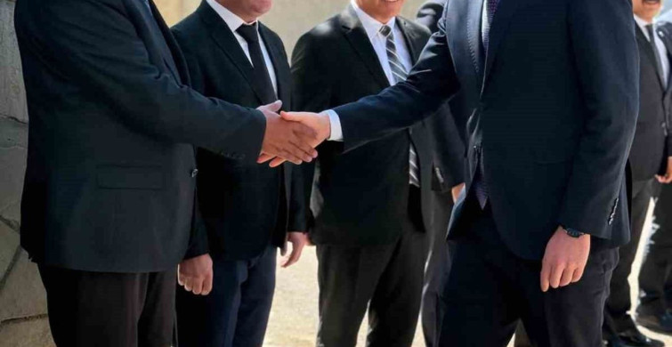 Özalp kaymakamı mesut bolat göreve başladı