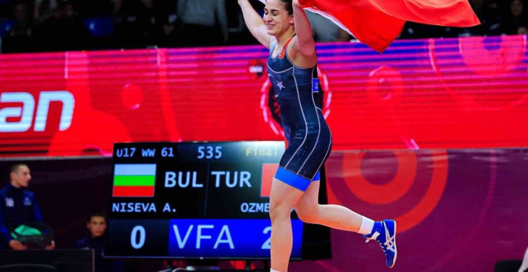 Özdenur Özmez U17 Avrupa Güreş Şampiyonası'nda Altın Madalya Kazandı