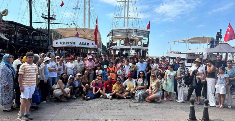 Özel bireyler 'yaza merhaba' etkinliğinde Akdeniz’e açıldı