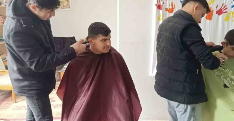 Özel Eğitim Öğrencilerine Kuaförlük Hizmeti