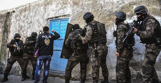 Özel Harekatçılar PKK'nın Bir İnine Daha Girdi