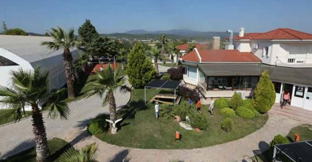 Özel İzmir Alman Okulu Kapatıldı